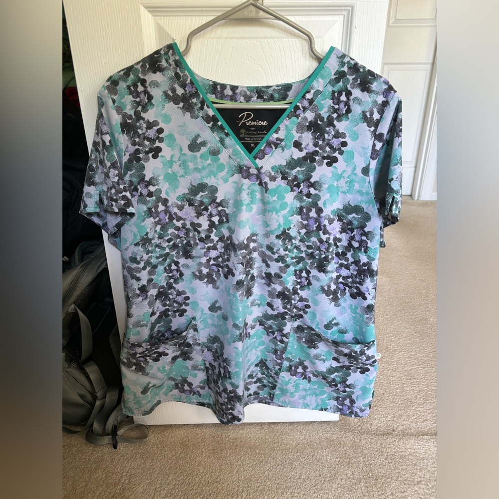 Scrub Top - XL